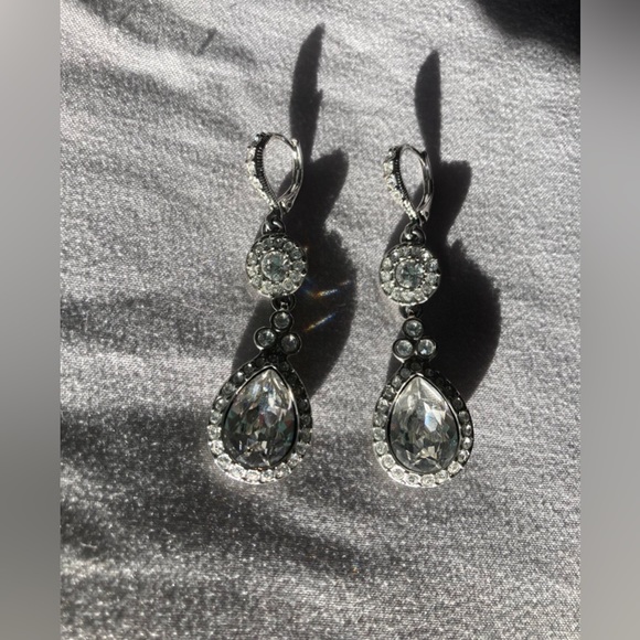 Givenchy earrings - Picture 10 of 11